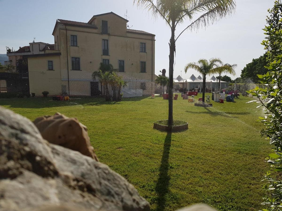 I Giardini Del Novecento Hotel Lamezia Terme Kültér fotó